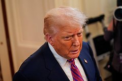 В США рассказали о скатившемся до политики Байдена Трампе
