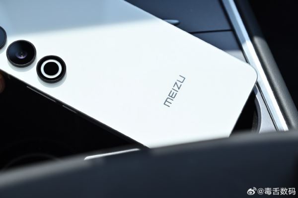 У Meizu 22 снова проблемы? Смартфон выйдет, но позже ожидаемого