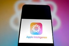 ИИ Apple обвинили в нанесении ущерба акционерам компании