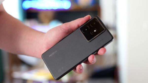 Обзор Realme GT 7: хорошее предложение
