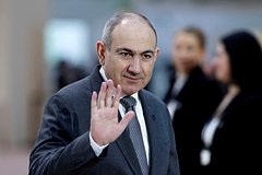 Пашинян призвал готовиться к изгнанию главы Армянской церкви из его резиденции