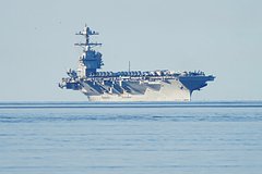 Китайские военные разместили в пустыне копию американского авианосца
