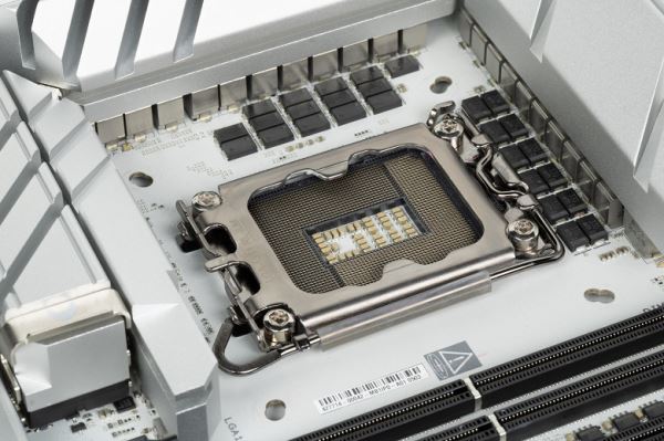 Обзор материнской платы Asus ROG Maximus Z890 Apex на чипсете Intel Z890