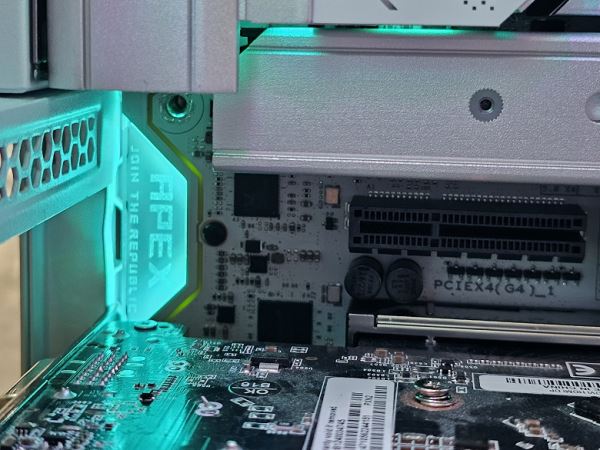Обзор материнской платы Asus ROG Maximus Z890 Apex на чипсете Intel Z890