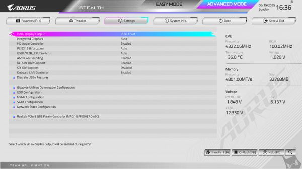 Обзор материнской платы Gigabyte X870 Aorus Stealth Ice на чипсете AMD X870 с расположением разъемов на обратной стороне текстолита
