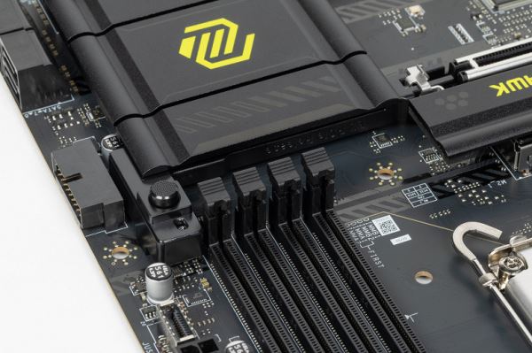 Обзор материнской платы MSI MAG B860 Tomahawk WiFi на чипсете Intel B860