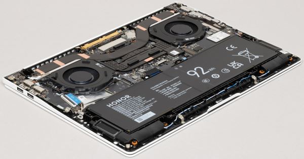 Обзор ноутбука Honor MagicBook 14 Pro (FMB-P) на Intel Core Ultra 9 285H с почти идеальным OLED-экраном