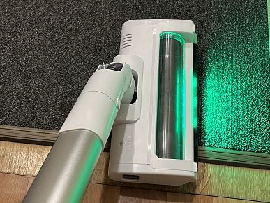 Обзор вертикального моющего пылесоса Evolution VCF2613UV